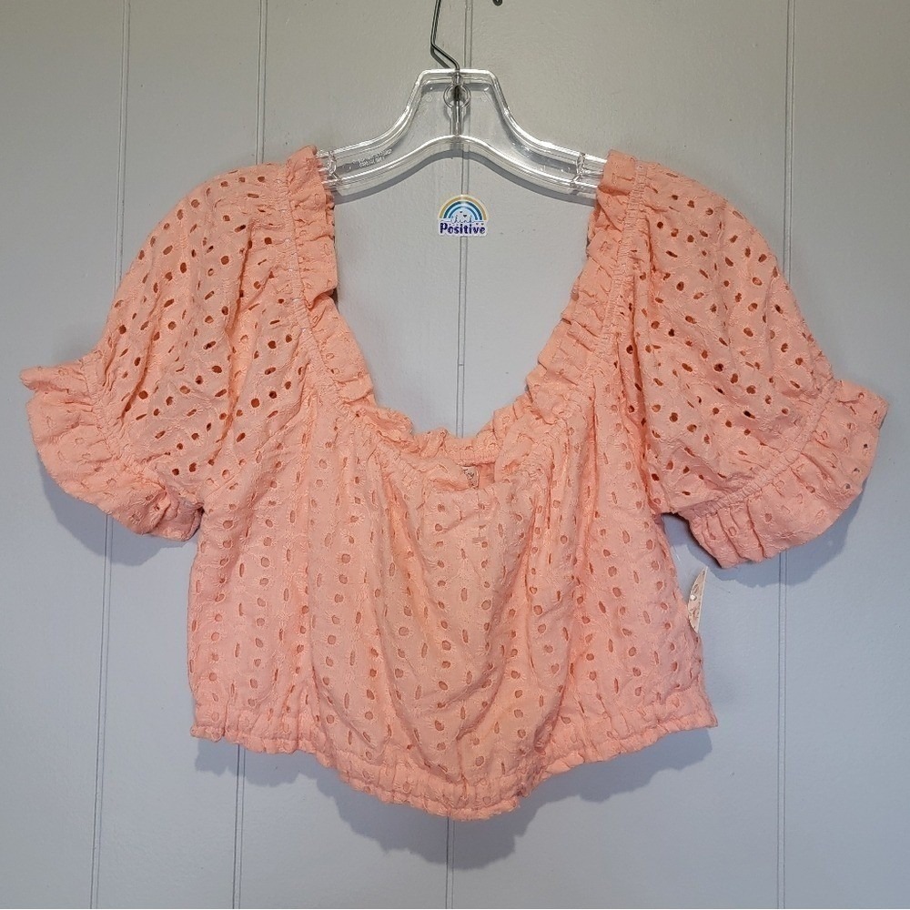 Peaches‎ Eyelet Puff Sleeve Blouse
